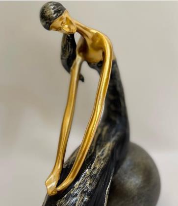 Nordic Abstract Figurine