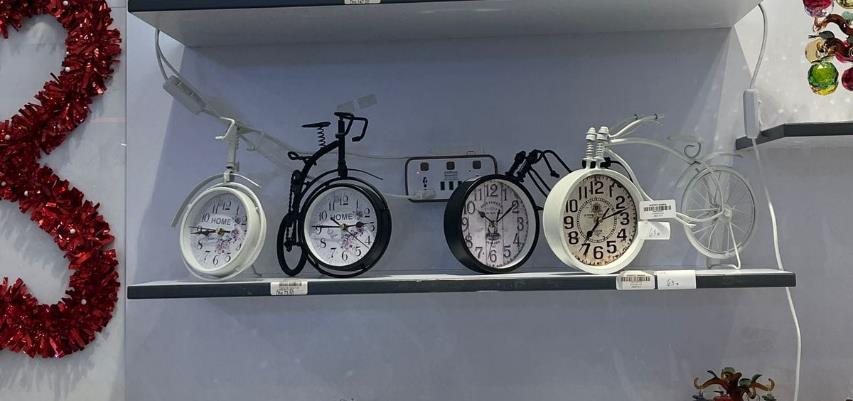 Vintage Style Bicycle Metal Clock – Black/White