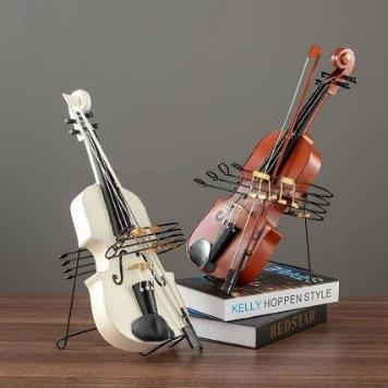 Retro Nostalgic Violin Décor – Musical Instrument Ornament