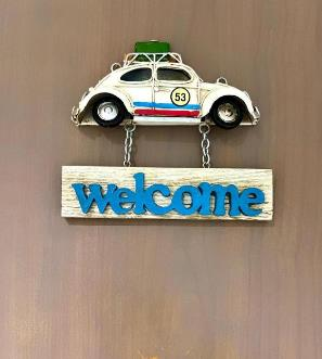 Hanging Welcome Vintage Car Ornament