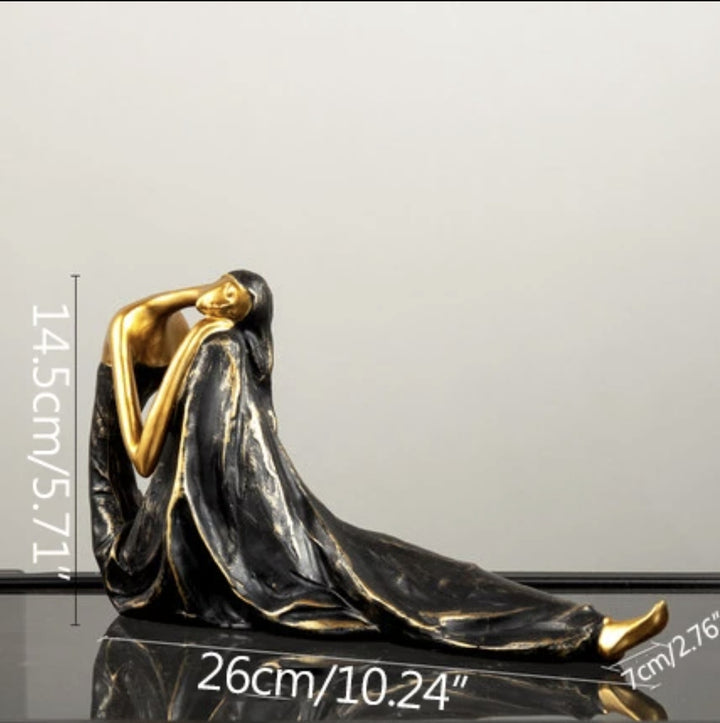 Nordic Beautiful Girl Statue – Resin Ornament