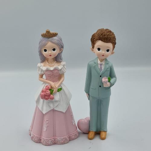 Couple Décor Figurine