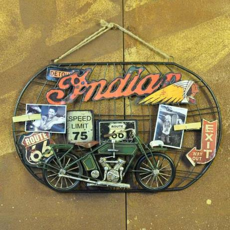 Metal Hanging Décor