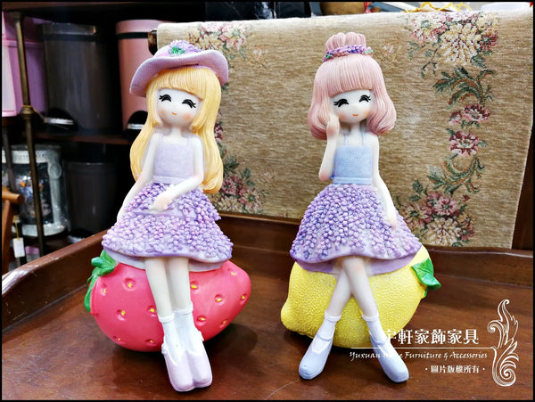 Girl Showpiece