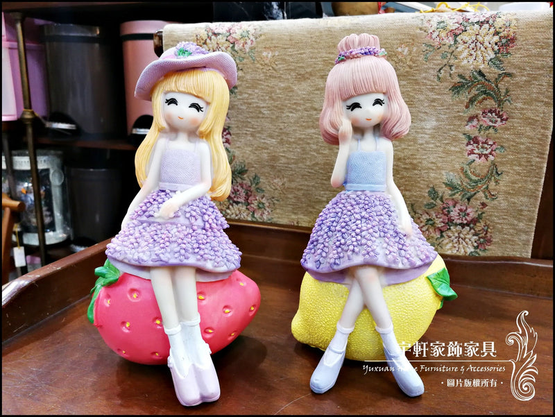 Girl Showpiece