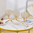 حامل شموع ذهبي