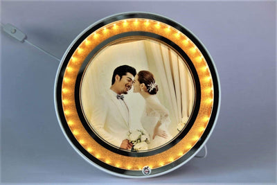 إطار صور دائري بإضاءة LED