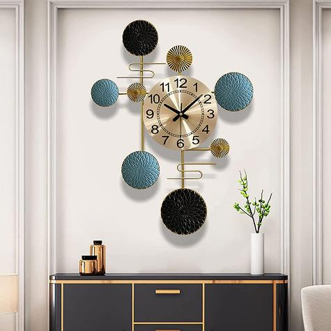 Wall Clock Décor